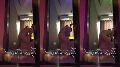 ⚫️⚫️最新无水印重磅！做过鸡头D奶肥臀观音桥【媛媛】露脸性爱自拍，活多活好各种一条龙服务